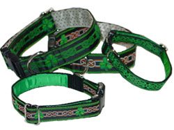 Shamrock dog collars design